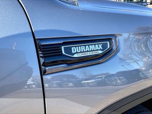 Used 2024 GMC Sierra 1500 AT4 w/ Technology Package image 9