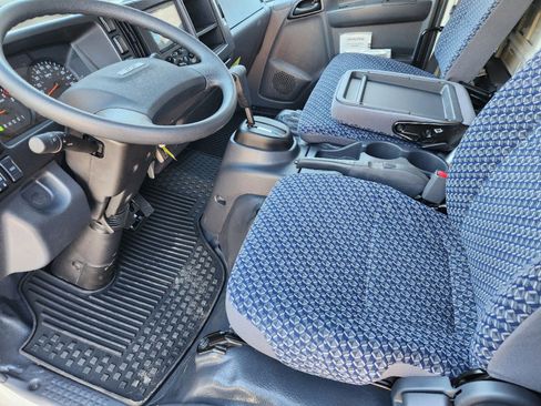 New 2025 Chevrolet Low Cab Forward image 4