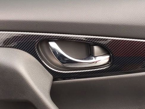 Used 2017 Nissan Rogue SL w/ SL Premium Package image 37