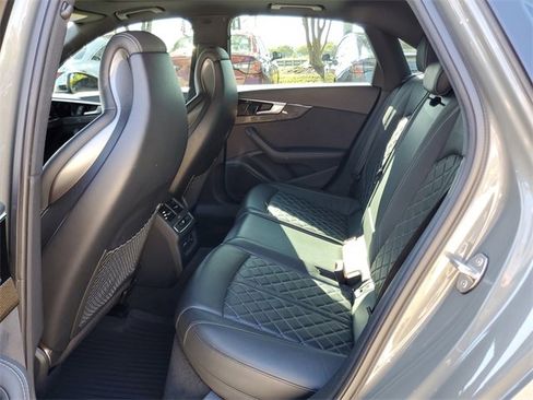 Used 2023 Audi S4 Premium Plus image 10