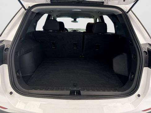 Used 2023 Chevrolet Equinox LS w/ LS Convenience Package FWD image 19