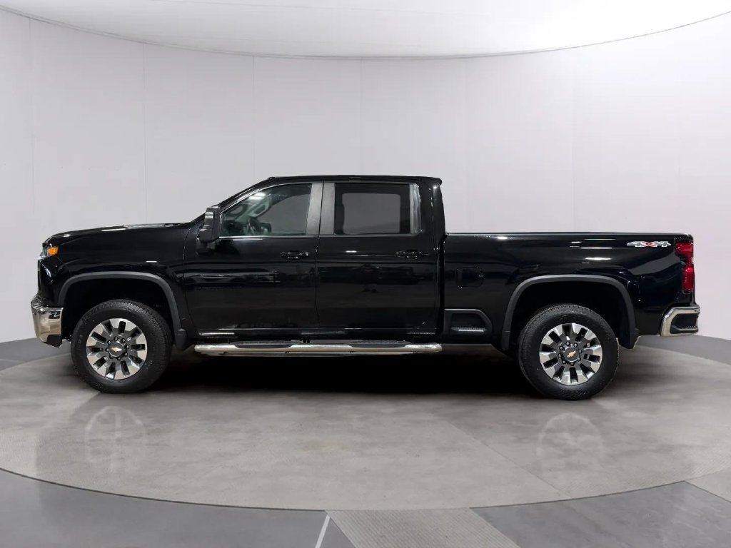 Used 2021 Chevrolet Silverado 2500 LT w/ Convenience Package AWD/4WD image 6