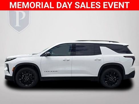 New 2026 Chevrolet Traverse LT w/ Midnight/Sport Edition FWD image 10