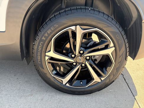 Used 2022 Chevrolet TrailBlazer RS w/ Sun and Liftgate Package AWD/4WD image 12
