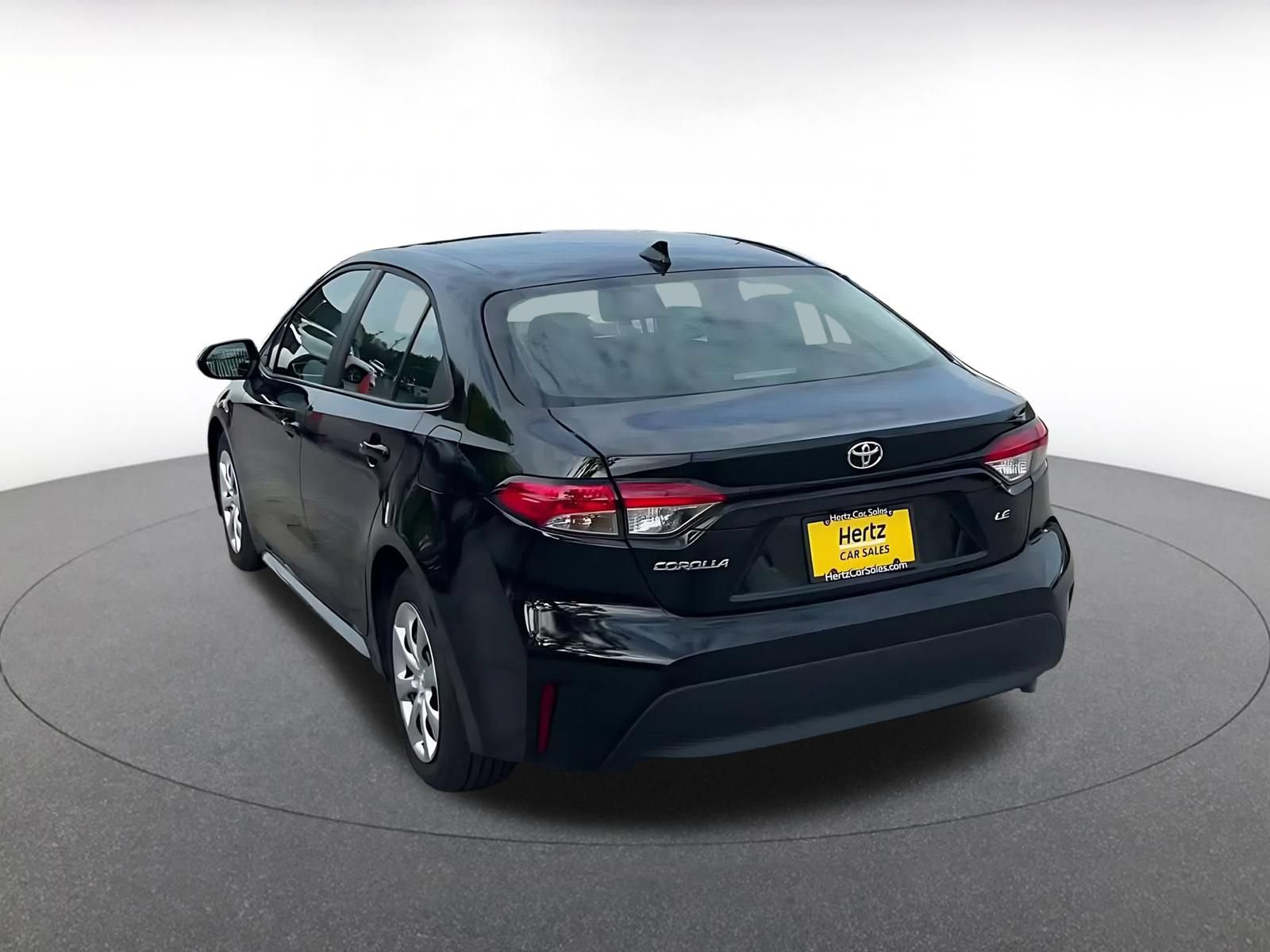 Used 2025 Toyota Corolla LE FWD image 10