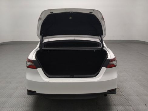Used 2021 Toyota Camry LE w/ Carpet Mat Package (TMS) FWD image 29