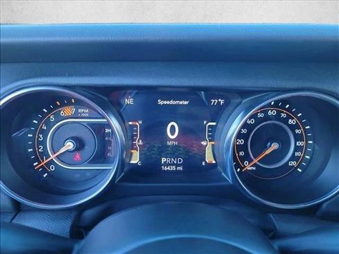 Used 2023 Jeep Wrangler Unlimited Rubicon w/ Cold Weather Group image 10