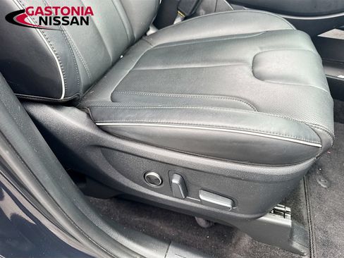Used 2023 Hyundai Palisade SEL FWD image 37