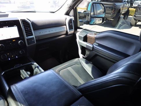 Used 2017 Ford F350 Platinum w/ FX4 4x4 Off Road Package image 20