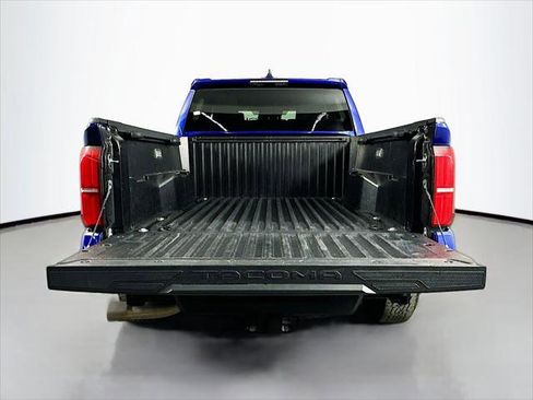 Certified 2024 Toyota Tacoma TRD Off-Road AWD/4WD image 24