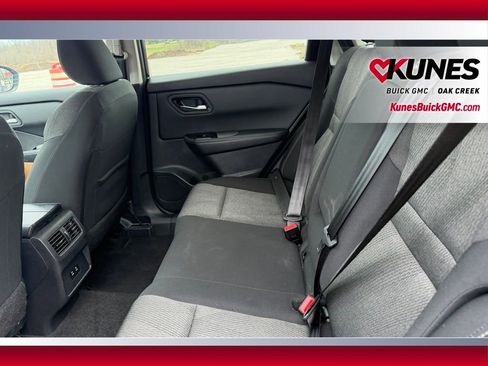 Used 2025 Nissan Rogue SV AWD/4WD image 5