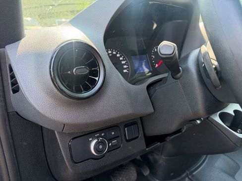 Used 2023 Mercedes-Benz Sprinter 2500 image 12