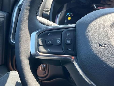 New 2025 RAM 2500 Laramie AWD/4WD image 11