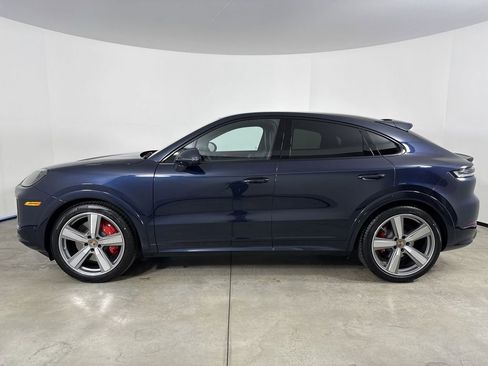 New 2026 Porsche Cayenne GTS AWD/4WD image 2