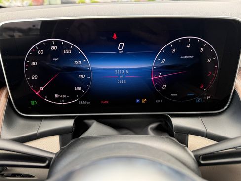 Used 2026 Mercedes-Benz GLC 300 4MATIC image 10