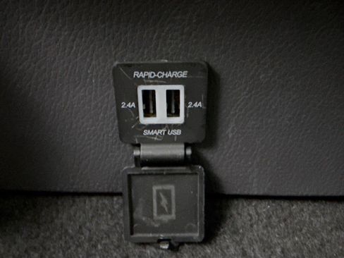 Used 2020 Toyota Camry SE FWD image 51