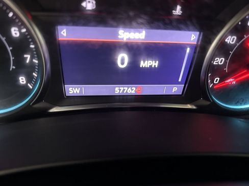 Used 2023 Chevrolet Equinox RS FWD image 12