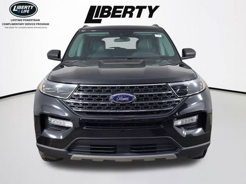 Used 2023 Ford Explorer XLT w/ Equipment Group 202A image 8