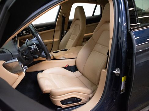 Certified 2022 Porsche Panamera 4 Platinum Edition AWD/4WD image 5