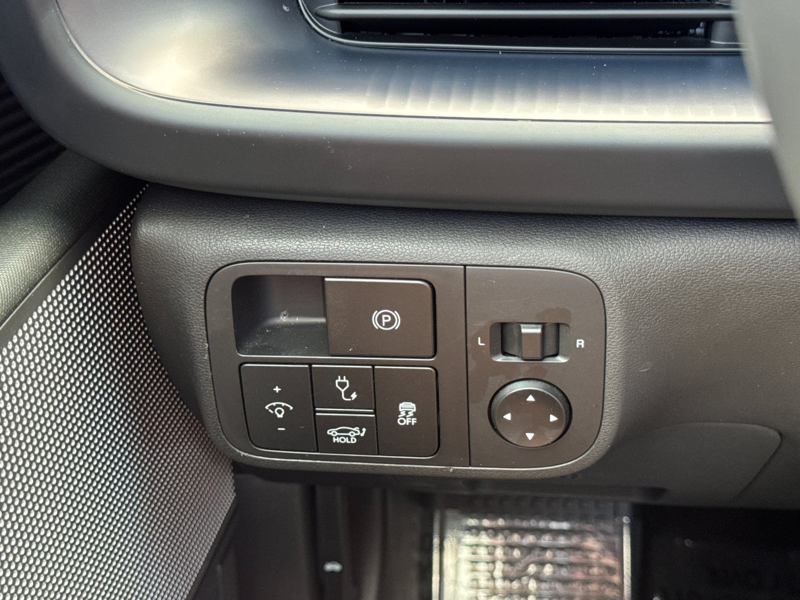 Used 2023 Hyundai Ioniq 6 SEL RWD image 33