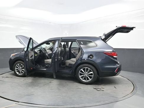 Used 2019 Hyundai Santa Fe XL SE w/ SE Premium Package 02 AWD/4WD image 48