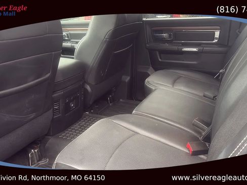 Used 2015 RAM 1500 Laramie w/ Convenience Group image 10