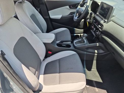 Used 2022 Hyundai Kona SE FWD image 23