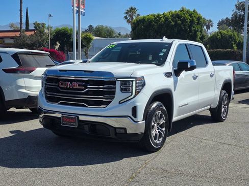 Used 2025 GMC Sierra 1500 SLT RWD image 10
