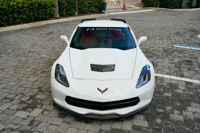 Used 2019 Chevrolet Corvette Stingray Coupe w/ Carbon Flash Badge Package RWD image 5