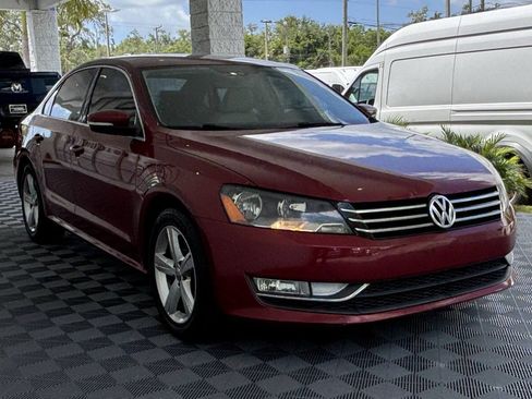 Used 2015 Volkswagen Passat 1.8T Limited Edition FWD image 12