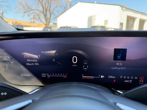 Used 2025 Buick Envision Preferred image 16