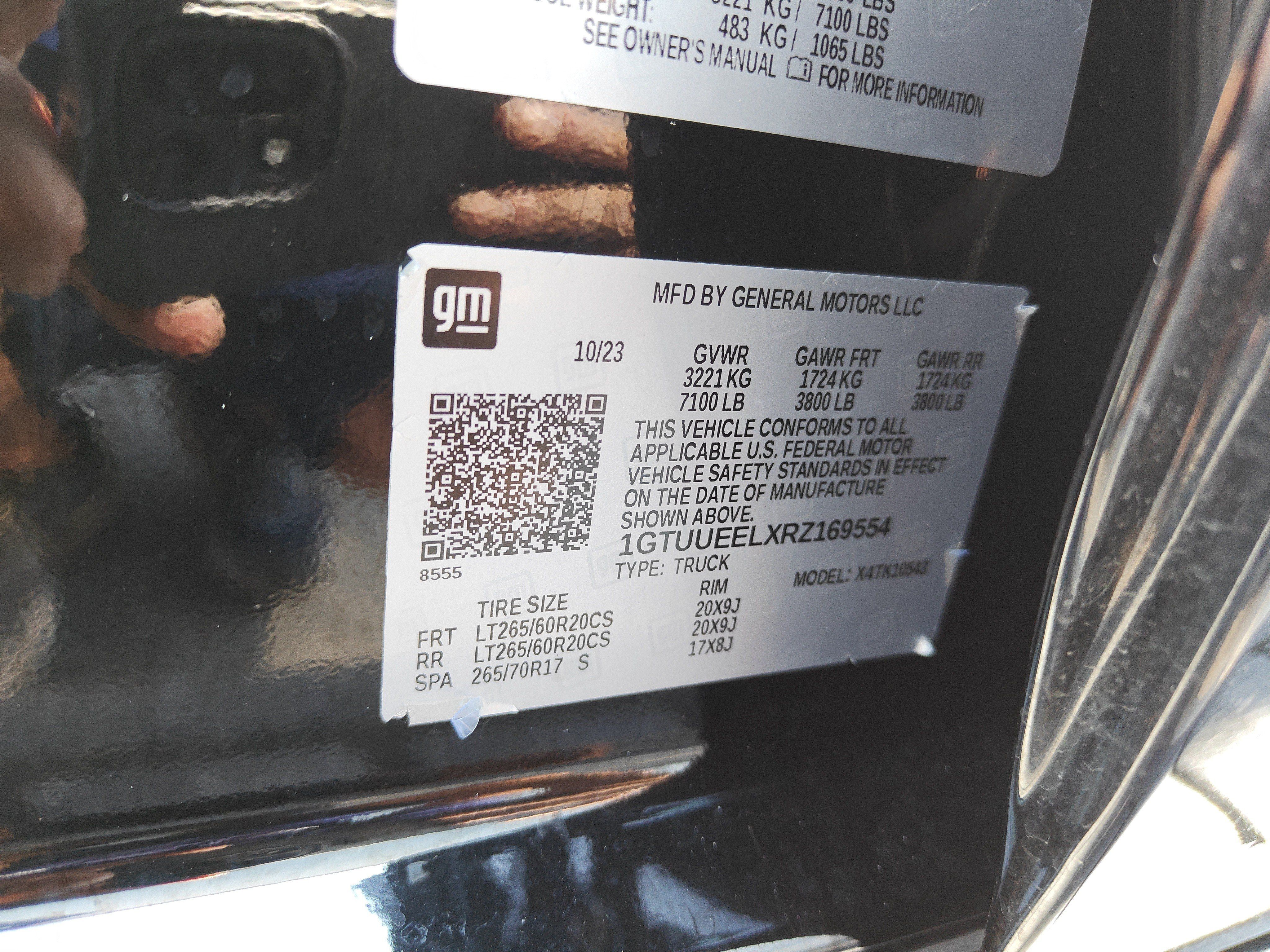 Used 2024 GMC Sierra 1500 AT4 w/ AT4 Premium Package AWD/4WD image 25