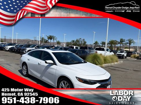 Used 2022 Chevrolet Malibu LT FWD image 1