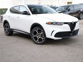 New 2025 Alfa Romeo Tonale w/ Premium Package video 2