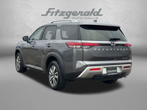 Used 2025 Nissan Pathfinder SL image 8