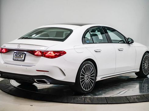 Used 2026 Mercedes-Benz E 350 Sedan image 4