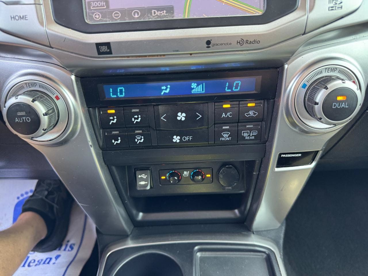 Used 2015 Toyota 4Runner Limited RWD image 37