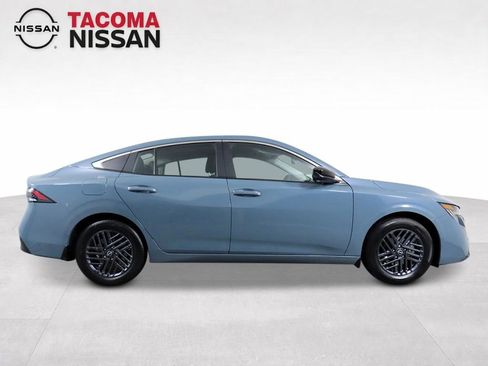 New 2026 Nissan Sentra SV w/ SV Convenience Package FWD image 6