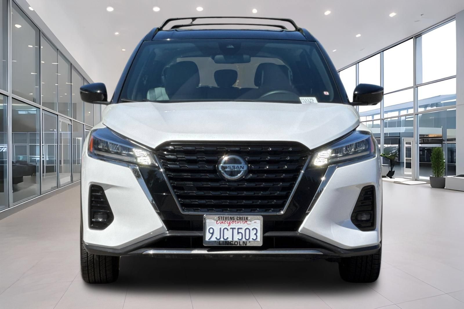 Used 2021 Nissan Kicks SR w/ SR Premium Package FWD image 9