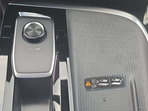 New 2026 Buick Enclave Sport Touring w/ Power Package FWD image 23