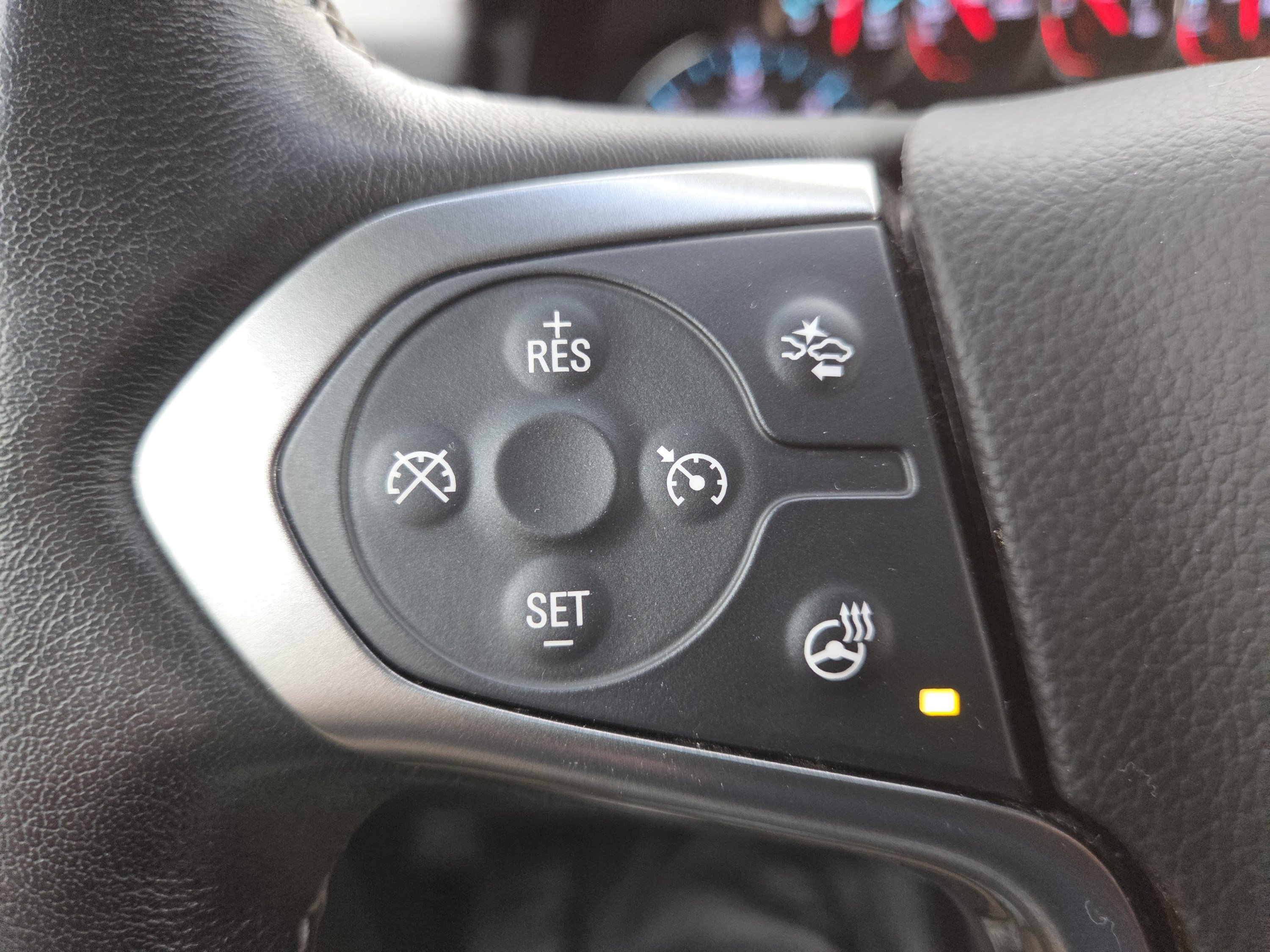 Used 2019 Chevrolet Suburban Premier AWD/4WD image 13