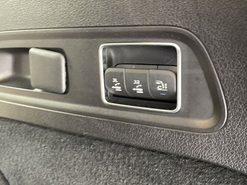 Certified 2023 Mercedes-Benz GLS 450 4MATIC image 12