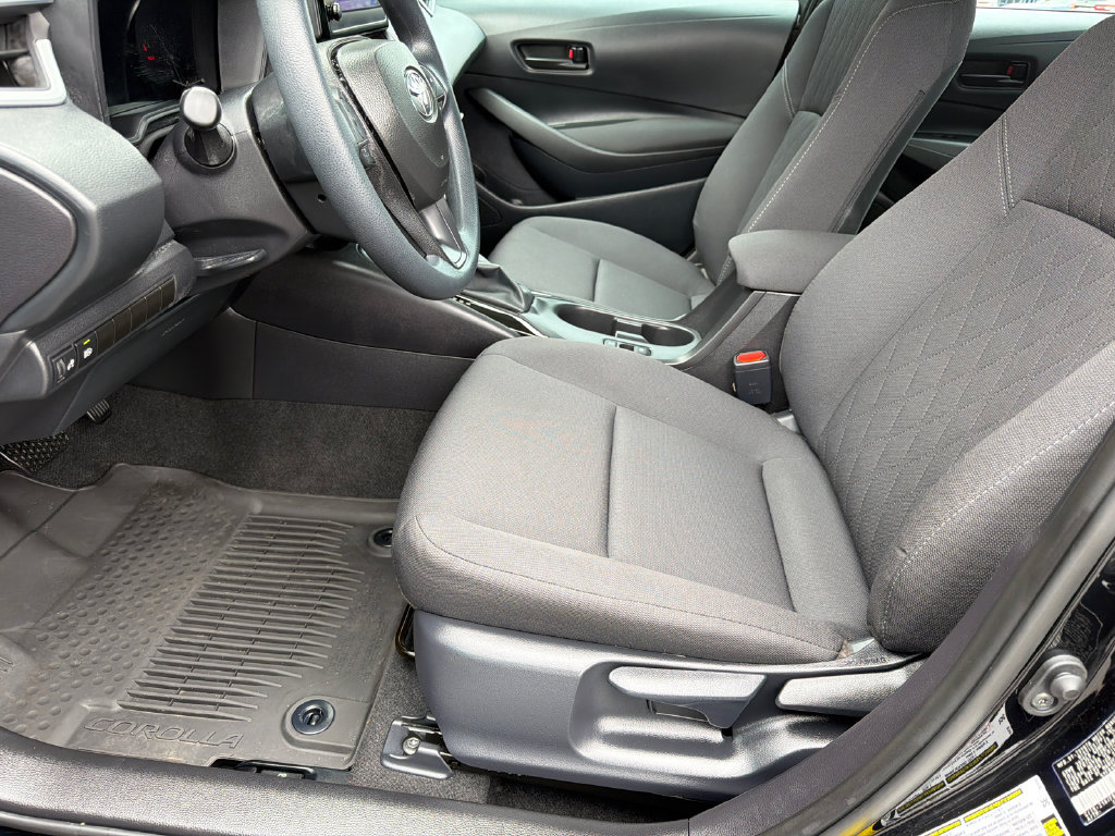 Used 2026 Toyota Corolla LE FWD image 11