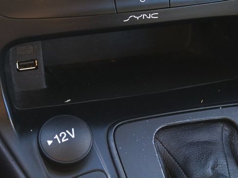 Used 2018 Ford Focus SE FWD image 20