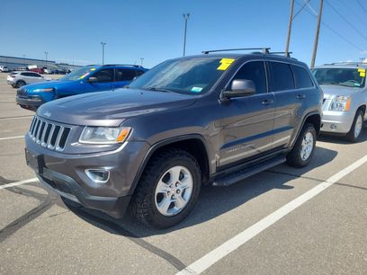 Used 2016 Jeep Grand Cherokee Laredo w/ Quick Order Package 23E