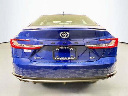 New 2026 Toyota Camry SE FWD image 4