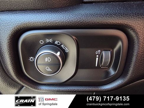 Used 2024 RAM 2500 Big Horn w/ Off Road Package AWD/4WD image 12