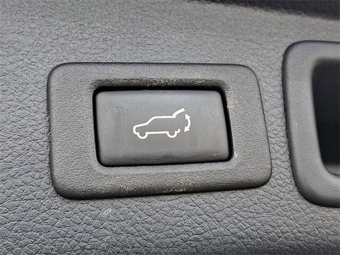 Used 2016 Subaru Forester 2.5i Limited image 30