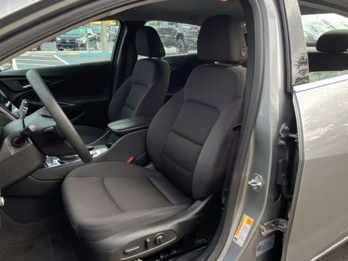 Used 2025 Chevrolet Malibu LT FWD image 15
