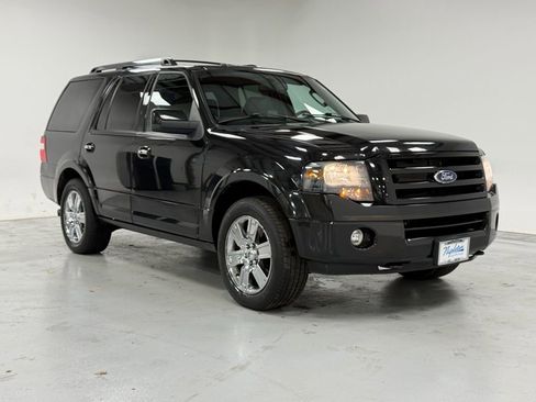 Used 2010 Ford Expedition Limited image 4